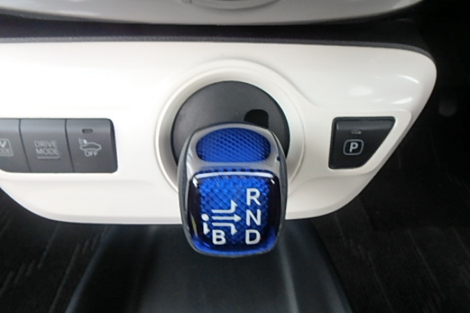 Toyota Prius S 2016