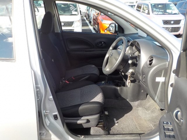 Nissan March S 2019