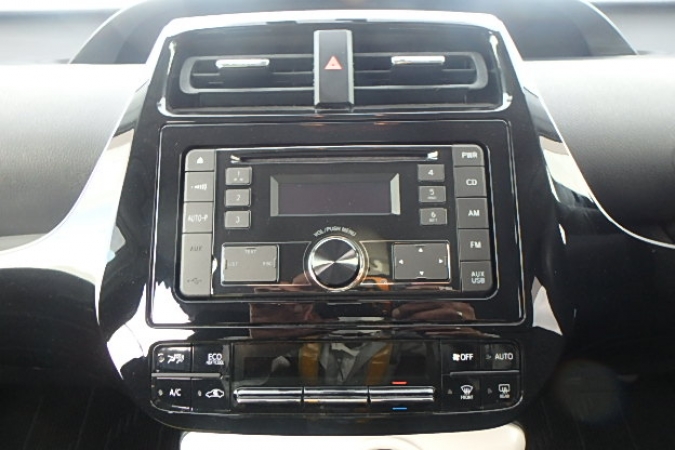 Toyota Prius S 2016