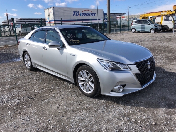 Toyota Crown Athlete S 2015