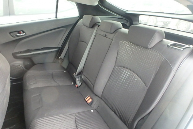 Toyota Prius S 2016