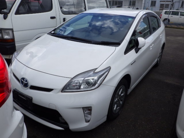 Toyota Prius S 2015