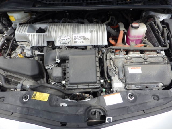 Toyota Prius S 2015