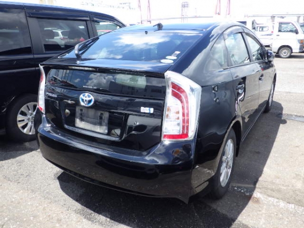 Toyota Prius S 2015