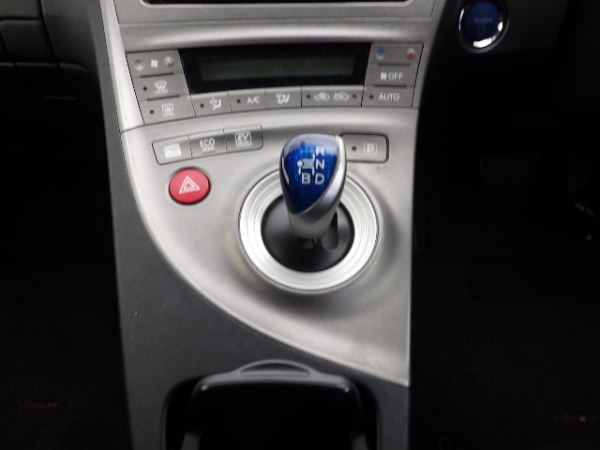 Toyota Prius S 2015