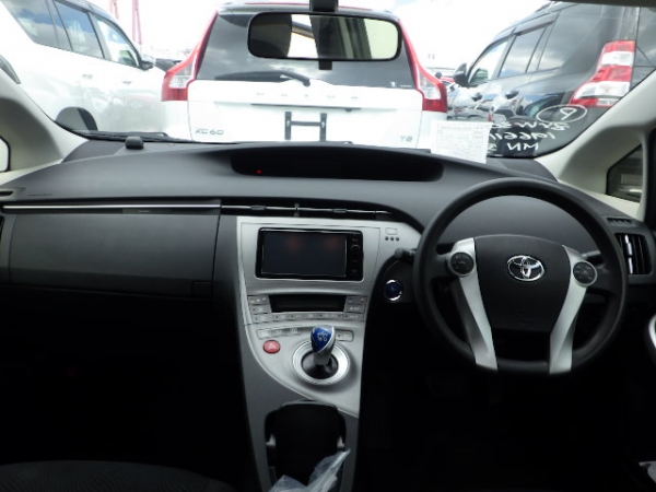Toyota Prius S 2015