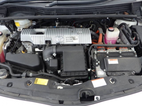 Toyota Prius S 2015