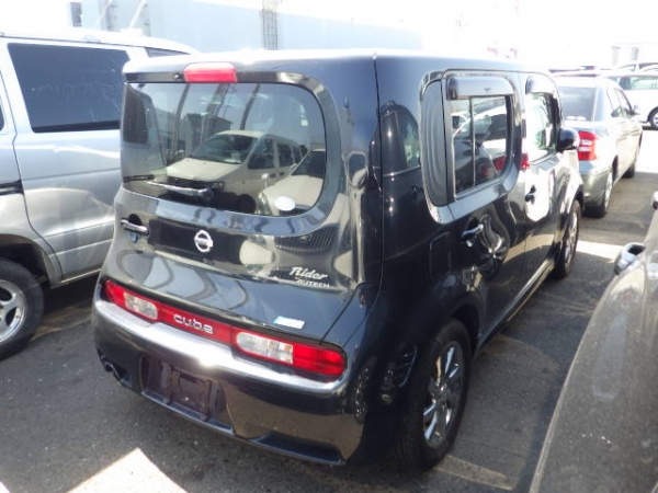 Nissan Cube Rider - Black Line 2012