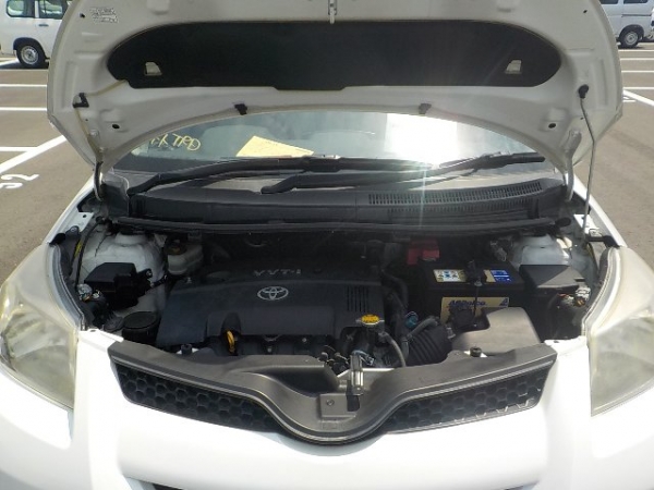 Toyota Ist  G 2009