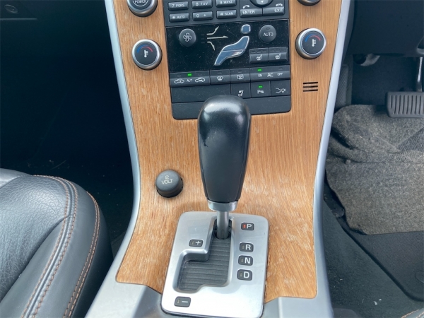 Volvo XC60 T-5 SE 2010