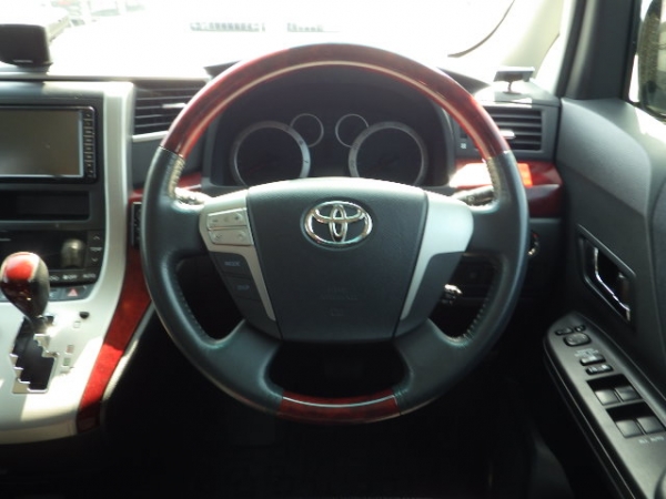 Toyota Vellfire Z 2009
