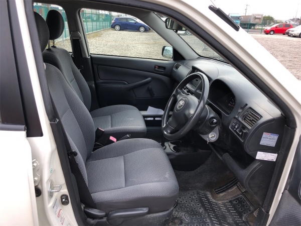 Toyota Succeed U 2008