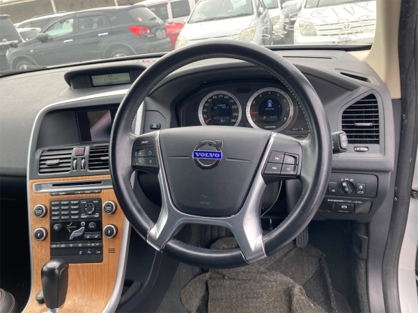 Volvo XC60 T-5 SE 2010