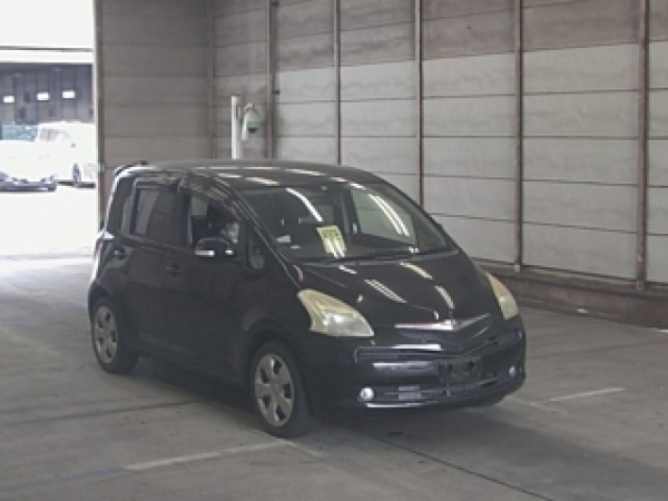 Toyota Ractis G L 2006