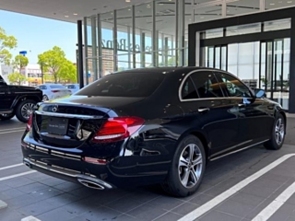 Mercedes Benz E220 AVANTGARDE 2020