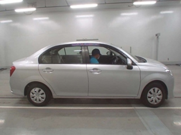 Toyota Corolla Axio 1.3X 2016