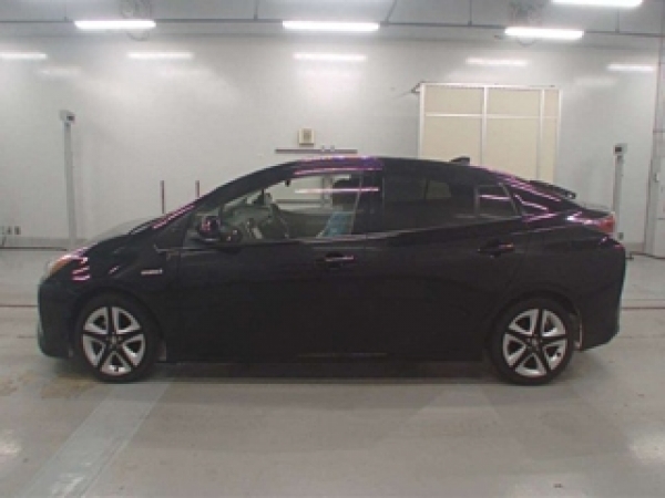 Toyota Prius S Touring Selection 2015