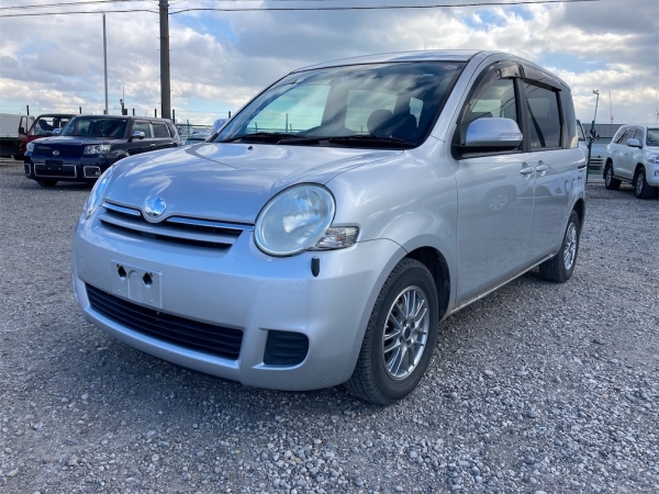 Toyota Sienta  X 2008