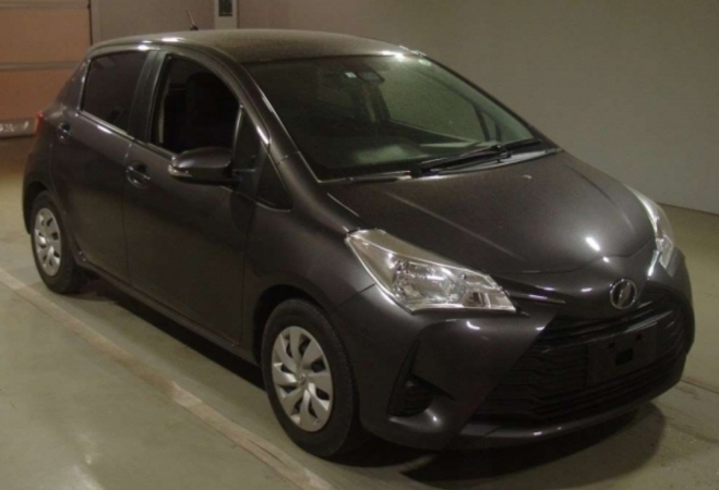 Toyota Vitz F 2017