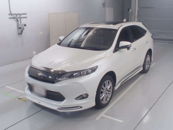 Toyota Harrier Premium 2016