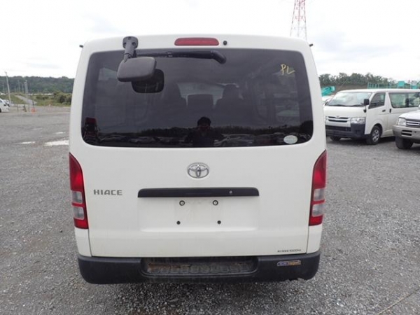 Toyota Hiace Van Long DX 4WD 2015