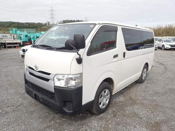 Toyota Hiace Van Long DX 4WD 2015