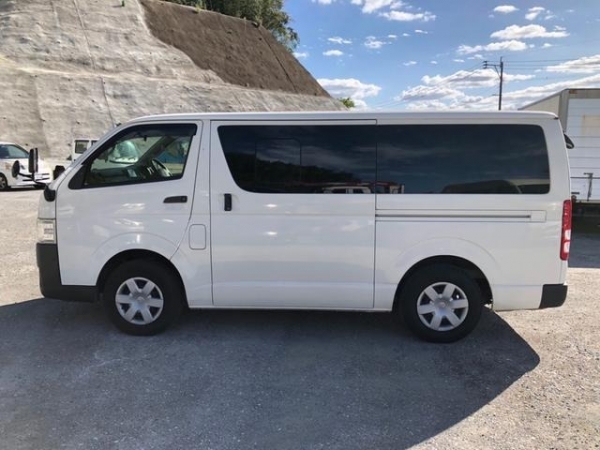 Toyota Hiace Van DX 2015