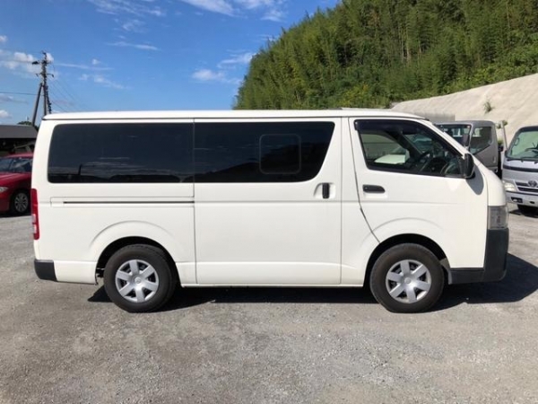 Toyota Hiace Van DX 2015